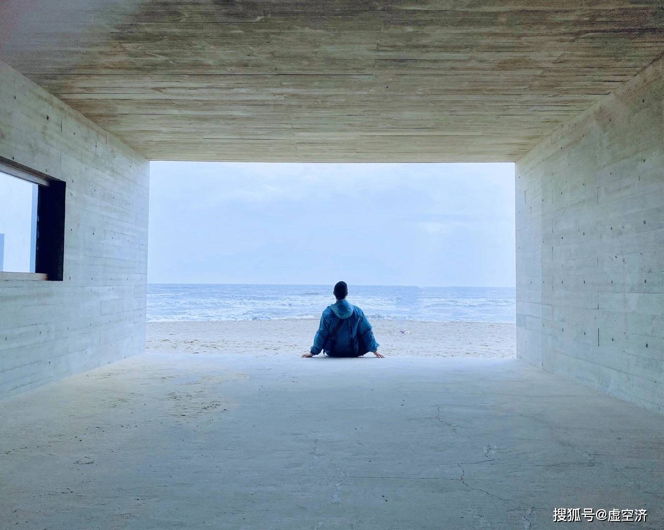 AG亚娱集团_
人在世的意义是什么？(图2)