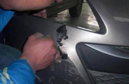 
车停路边被撞是先报警还是先报保险？如果搞错 一分车险都拿不到-AG亚娱集团(图6)